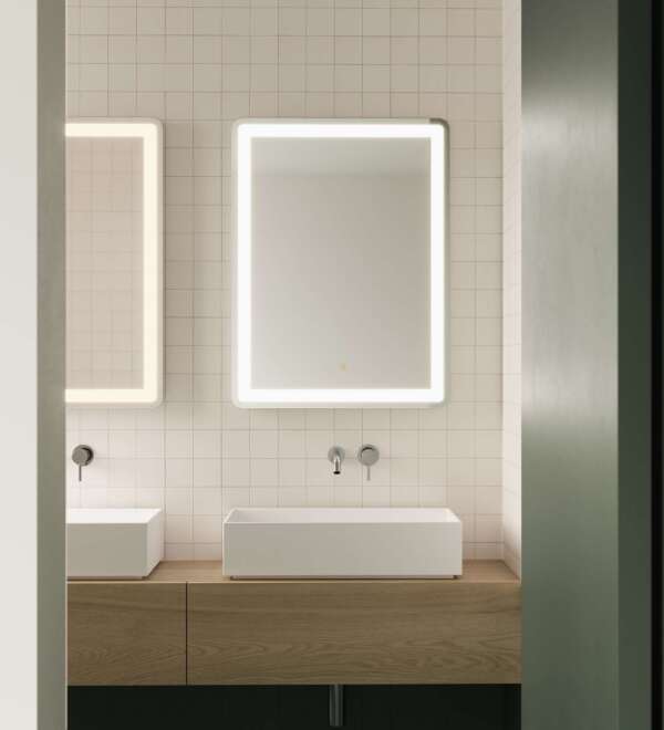 Огледало VITARA PLUS 140x70